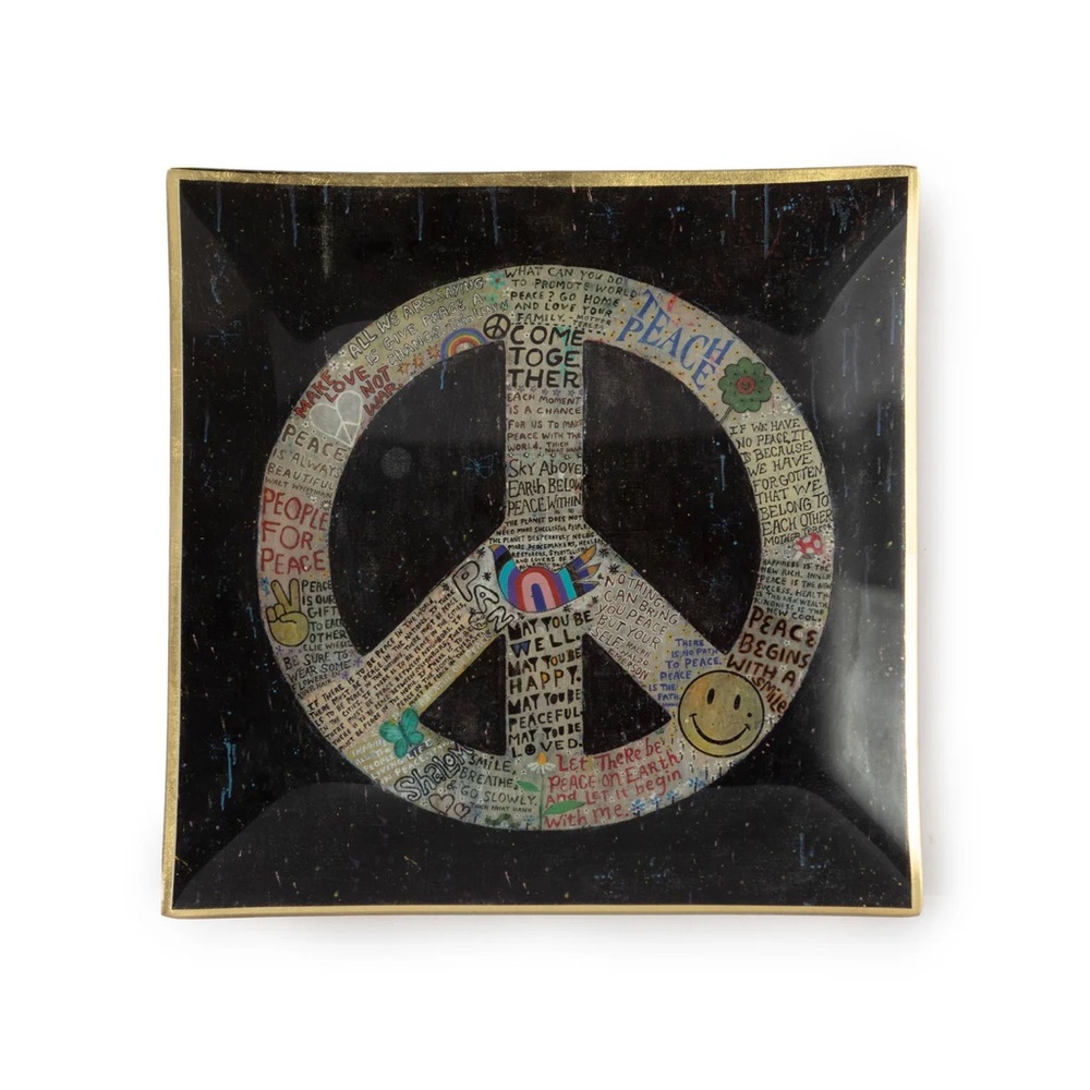 SUGARBOO & CO. Peace Sign Plate by REBECCA PUIG